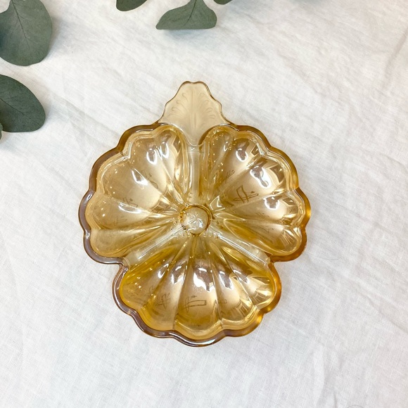 Vintage Iridescent Marigold Carnival Glass Three Leaf Clover - Picture 4 of 8